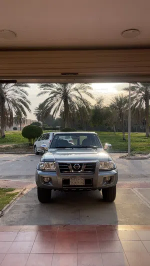 نيسان باترول سوبر سفاري للبيع 2009 بحالة الوكالة