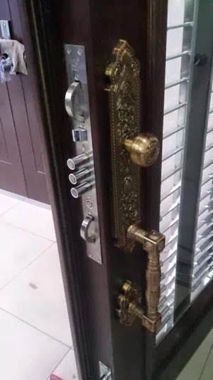 صيانه جميع أبواب الامان