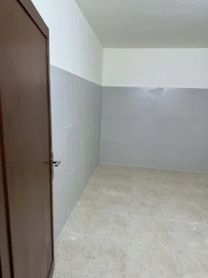 5 Bedrooms . Unfurnished . Yearly0