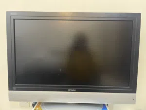 تلفزيون هيتاشي 32 بوصه