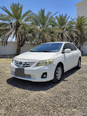 Toyota Corolla 2012 clean condition with spoiler