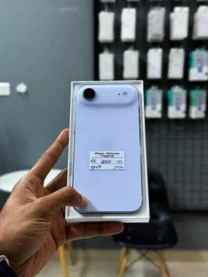 iPhone 17 Air 256 GB Smooth Phone - Fine condition