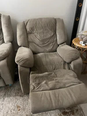 للبيع كنب استرخاء