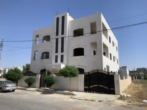 عمارة سكنية للبيع بناء جديد عمر البناء سنتين