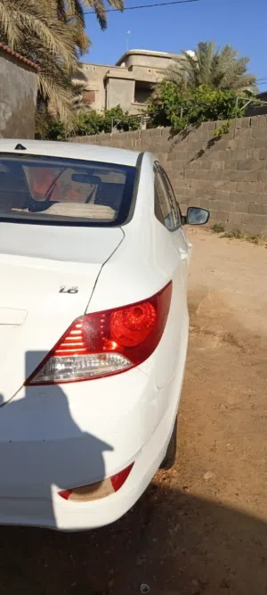 عندي محرك كيا سيراتو  هونداي اكسنت وقطع غيار