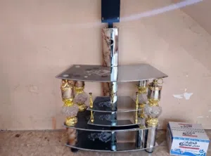 ميز بالازمه
