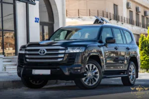 Toyota Land Cruiser Gx-r 70th anniversary 2022  السيارة وارد خليجي و قطعت مسافة 43,000 كيلو متر
