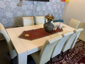 طاولات طعام ثمنيه كراسي كبيره وفخمه