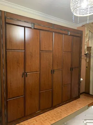 غرفة نوم نظيفة استخدام بسيط بسعر مناسب