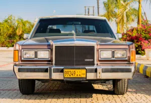 للبدل لينكون تاون كار 1989