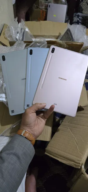Samsung Galaxy Tab S6 128 GB in Sana'a