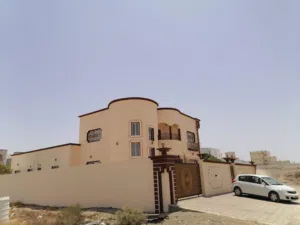 للبيع بيت في المعبيلة الجنوبية – حي الزعفرانية (البناء: 408 م2)