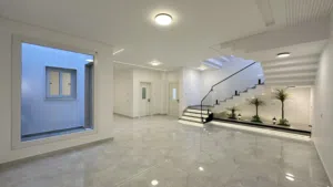350 m2 5 Bedrooms Villa for Sale in Tripoli Al-Serraj