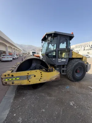 رولر دايناباك 12 طن موديل 2014 Roller for sale