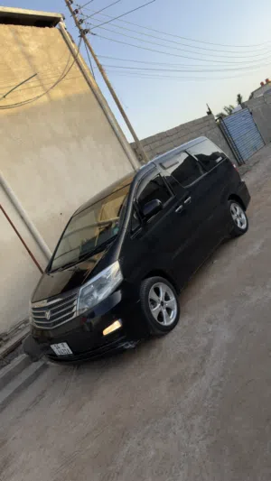 Used Toyota Alphard in Basra