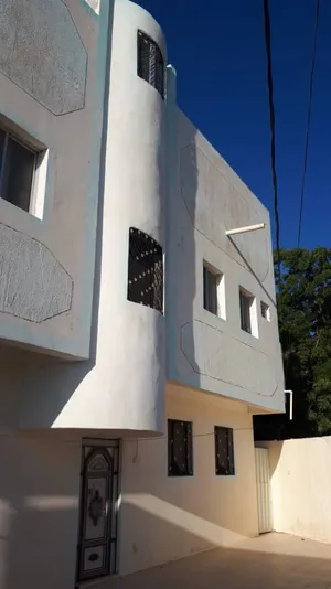 180 m2 More than 6 bedrooms Villa for Sale in Lahij Bayir Nasir
