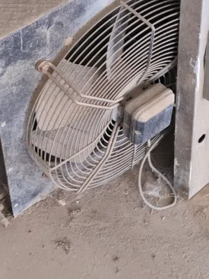 باب ثلاجة تبريد وتجمبد ومروحه ورديتر