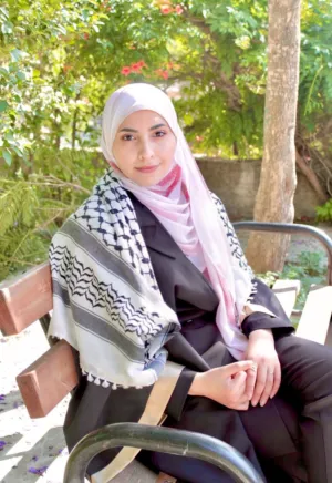 امل علي اشتيه 