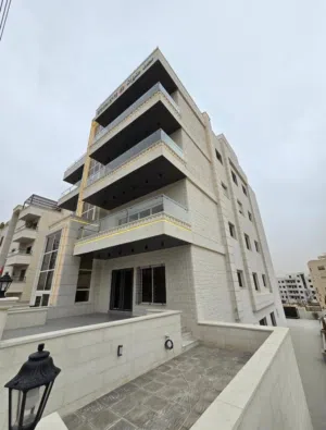شقه ارضيه للبيع