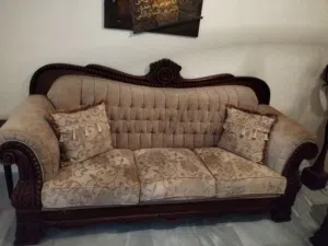 طقم كنب  ملوكي شهوان أصلي كلاسيك خشب زان 7 مقاعد 3+2+1+1 حالة ممتاز