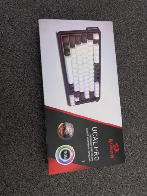 كيبورد مغناطيسي احترافي Redragon UCAL PRO K673 (لاسلكي/RGB) - أداء جبار وشكل مرتب قابل لتفاوض