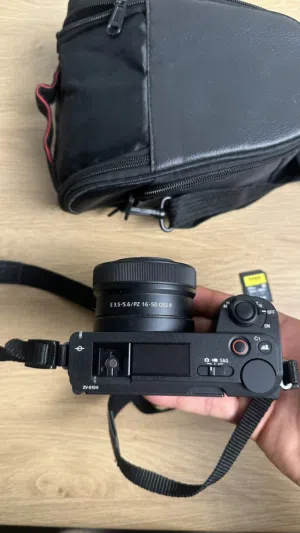 للبيع كاميرا Sony ZV-E10 II (Mark II) بحالة ممتاز