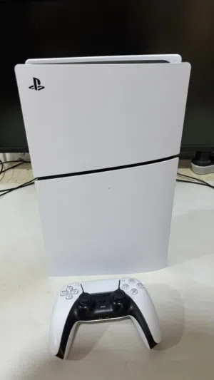 Ps5 سليم دجتل مستعمل 3 اشهر نضيف