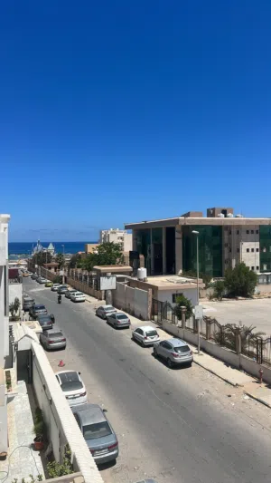 شارع موزارت حي الأندلس اول الطريق