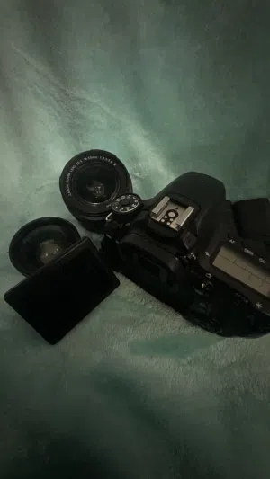 للبيع كاميرا Canon EOS 70D