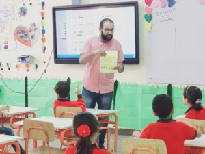 **تعلّم الإنجليزية بطلاقة وابدأ رحلتك نحو التميز الآن!**