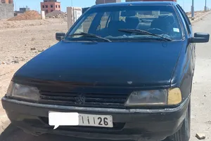 Peugeot . 405 . 1996
