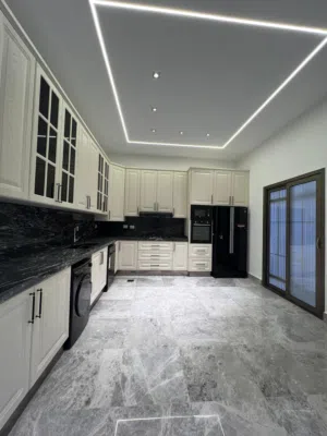 750 m2 More than 6 bedrooms Villa for Rent in Benghazi Lebanon District