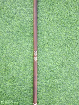 عصاء عتم عماني اصلي مع الفضه وخنجر وتاج للبيع