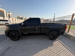 Used GMC Sierra in Dubai