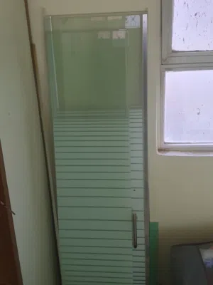 شور بوكس مربع  مع باب متحرك عدد2