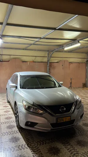 Used Nissan Altima in Al Batinah