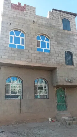 بيت دورين مسلح هردي في صنعاء_الحثيلي_ قريب جدآ من شارع خولان .عرطه ب23 مليون.. باقي التفاصيل ادناه:-