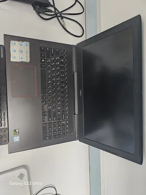 Dell . Windows . 15.6"3
