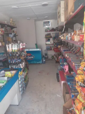 ميني ماركت للبيع ببضاعتها لعدم التفرغ