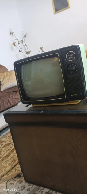 تلفزيون قديم انتيكا