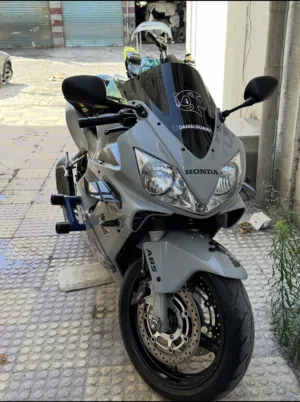 هوندا CBR600 f4i
