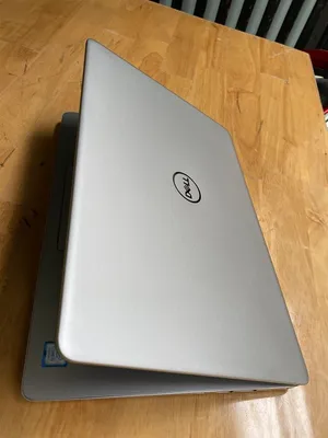 لابتوب dell كرتين شاشة فقط بسعر العرض لحق قبل نفاذ الكمية