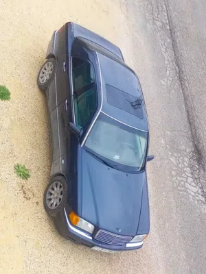 مرسيدس بنز موديل 2000