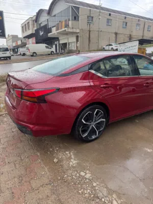 نيسان التيما مديل 24