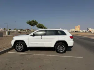 Jeep—Grandcherokee laredo