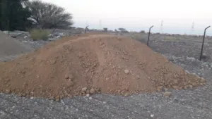 نوفر لكم تربة زراعية مناسبة للبيوت والحدائق