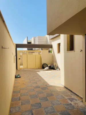 منزل دورمنزل دورين  ملاحظة الدور التاتي متأجر  الدور الاول فقط لي الايجار