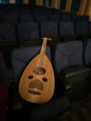 تعليم عزف عود