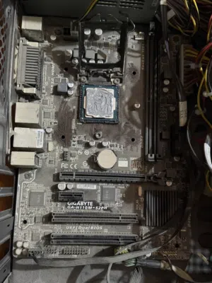 بورد GIGABYTE مستعمل