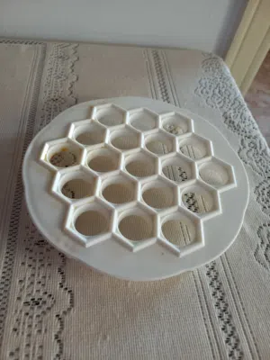 أدوات مطبخ يدويه ..